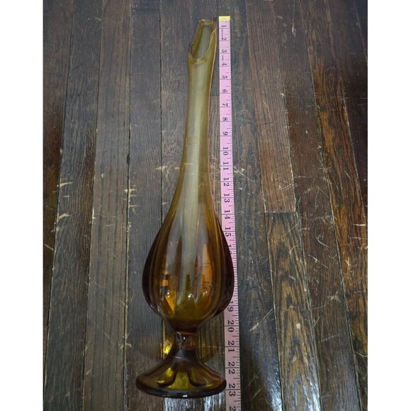 Vintage Viking Glass 6-Petal Light Gold Amber Swung Glass Vase MCM 23" - Picture 5 of 16